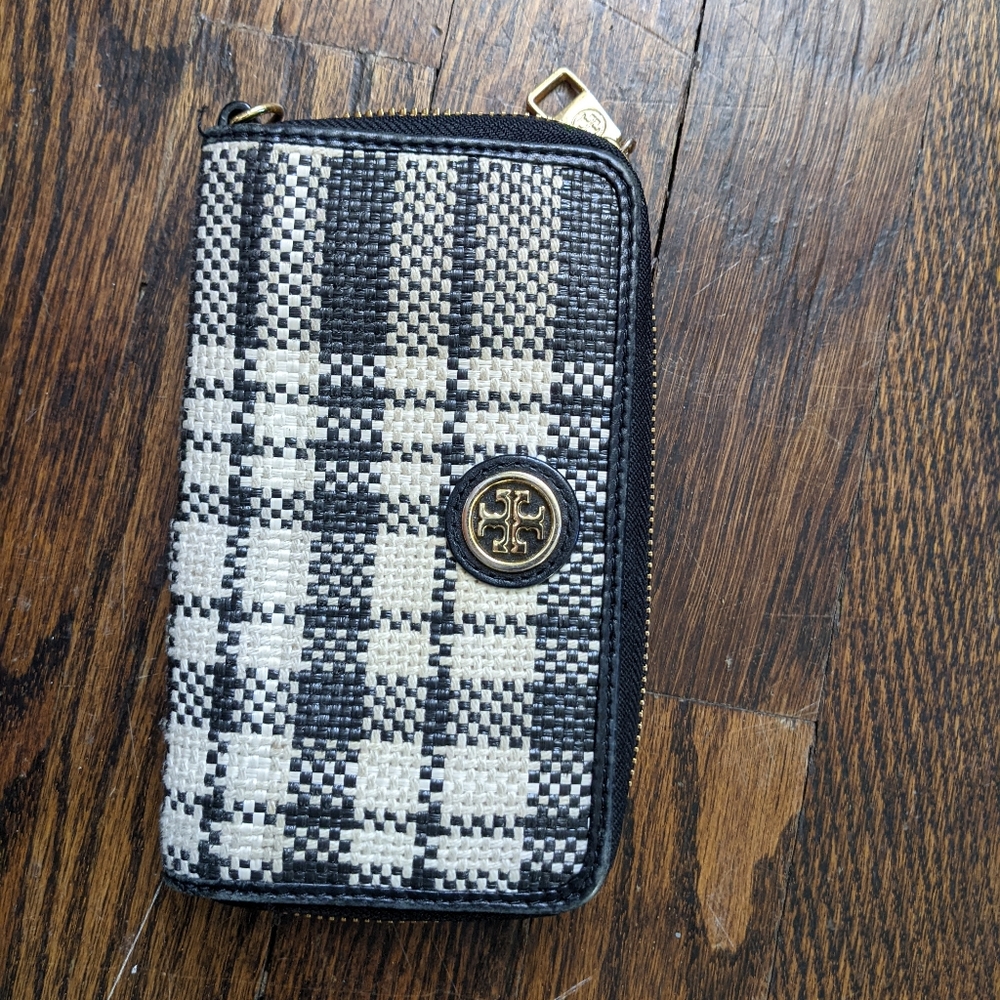 Tory Burch zip around wallet